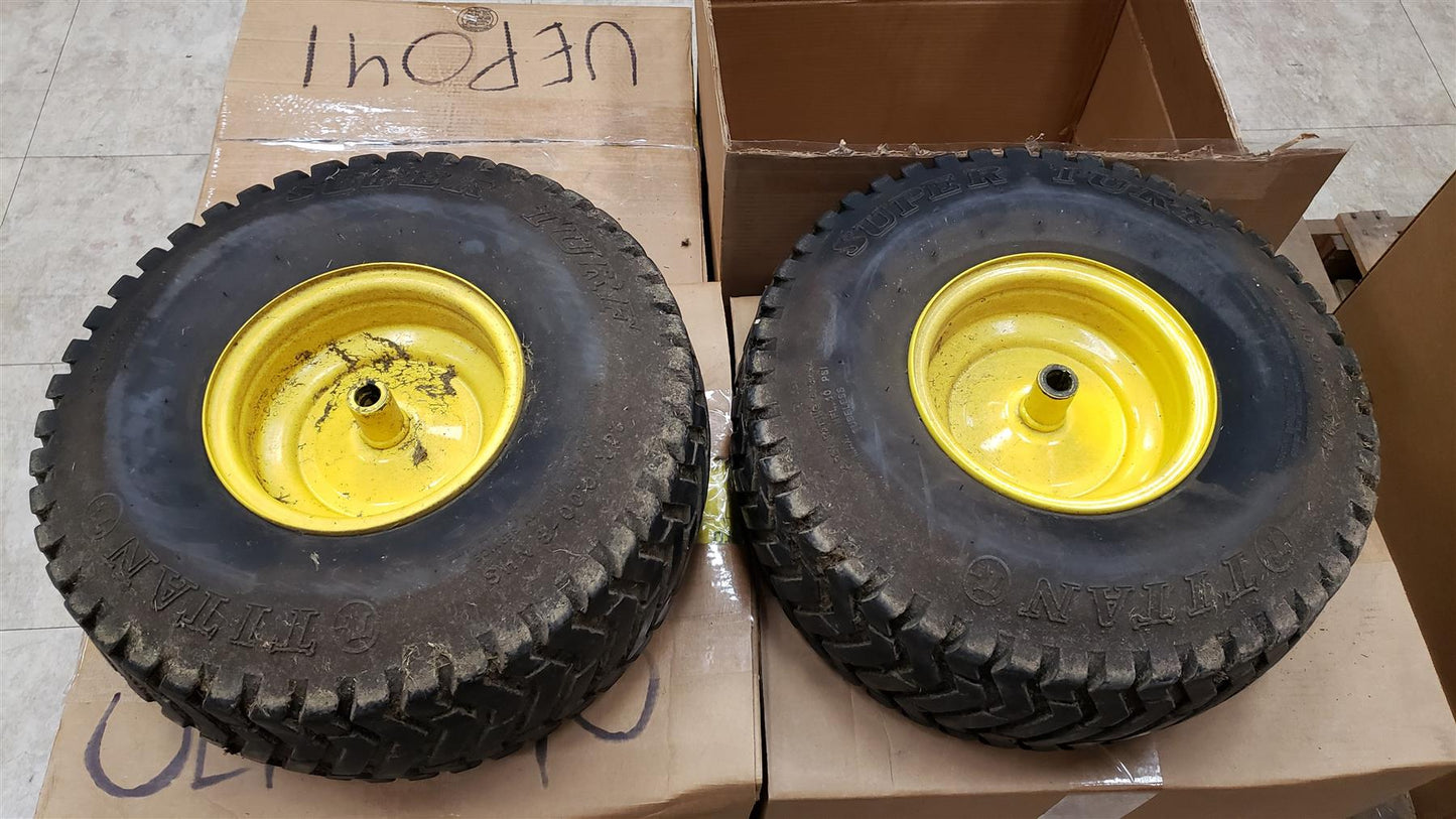 USED - John Deere Rims & Tires - AM121904 - UEP042