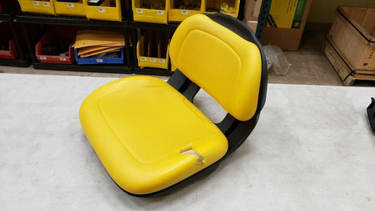 USED - John Deere Seat - AUC13500 - UEP075